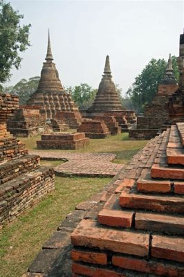 Sukhothai-riketets Nedgång och dess Inflytande på Ayutthayas Uppkomst som en Ny Kunglig Makt i Siam